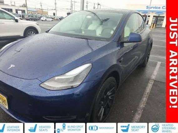 TESLA MODEL Y 2024 7SAYGDED6RF053482 image